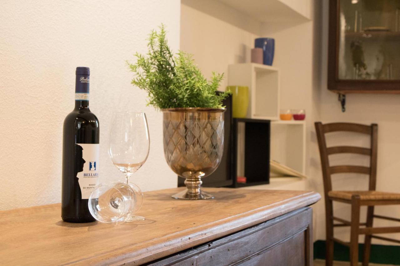 Casa Costa Delle Caserme Montalcino Bagian luar foto